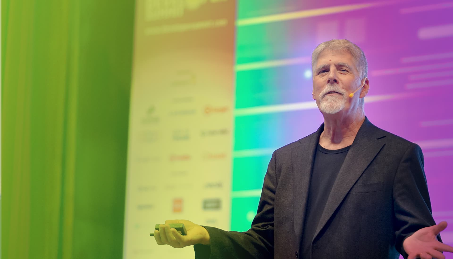 Think Architecture. Build Momentum.